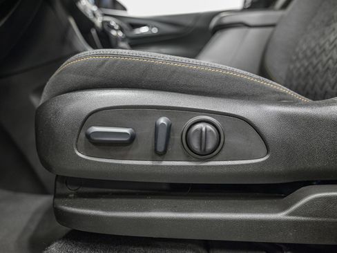 Used 2022 Chevrolet Equinox LT image 14