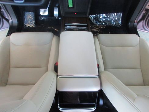Used 2023 Tesla Model X AWD/4WD image 17