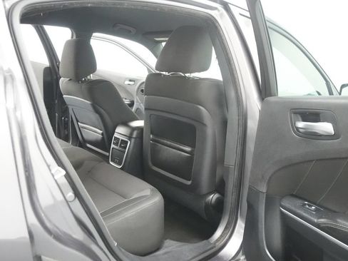 Used 2016 Dodge Charger SXT RWD image 23