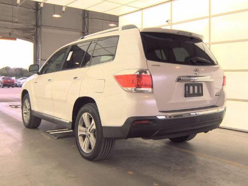Used 2012 Toyota Highlander Limited w/ Tow Pkg image 8