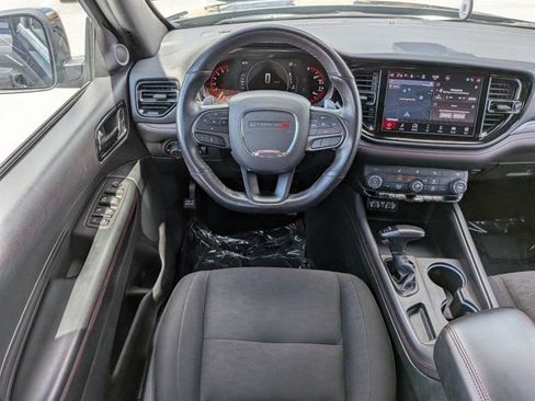 Used 2025 Dodge Durango GT RWD image 18