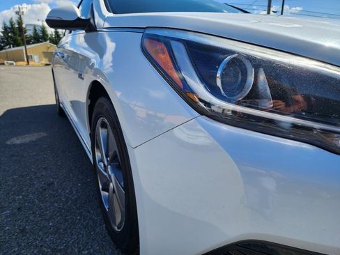 Used 2017 Hyundai Sonata Limited FWD image 31