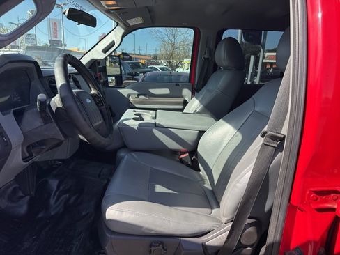 Used 2015 Ford F250 XL w/ XL Value Package image 9