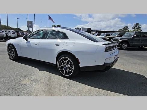 New 2026 Dodge Charger GT w/ Performance Handling Group image 30