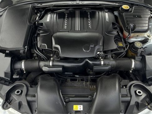 Used 2014 Jaguar XF 3.0 image 45