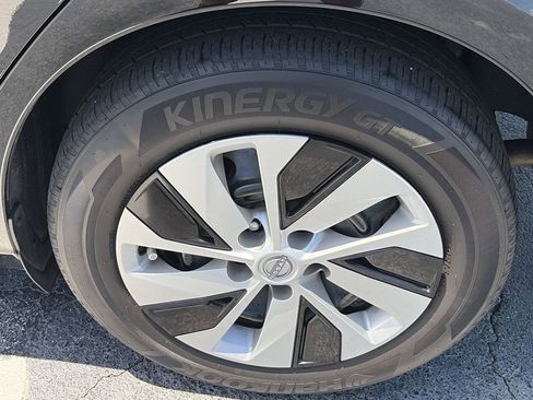 Used 2025 Nissan Altima 2.5 S FWD image 24