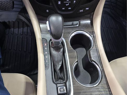 Used 2019 Buick Envision Essence AWD/4WD image 17