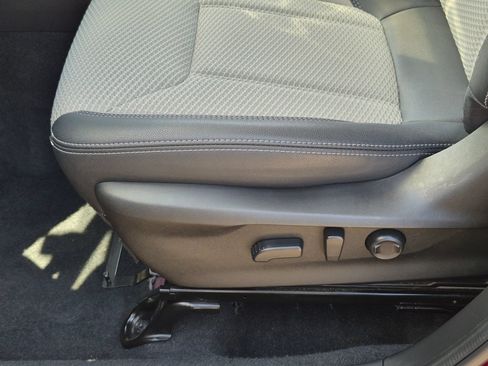 Used 2023 Subaru Forester Premium AWD/4WD image 12