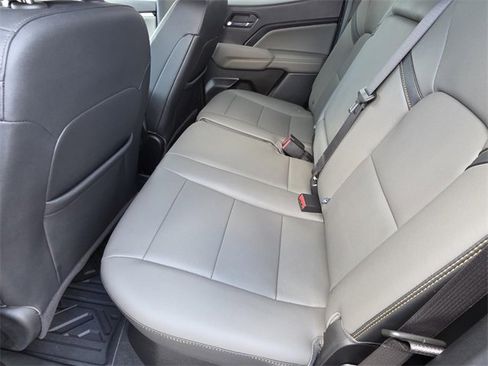 Used 2024 Chevrolet Colorado ZR2 w/ ZR2 Convenience Package III image 9