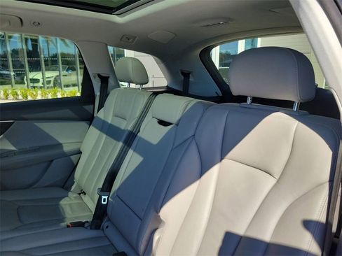 Used 2023 Audi Q7 2.0T Premium Plus w/ Premium Plus Package image 15