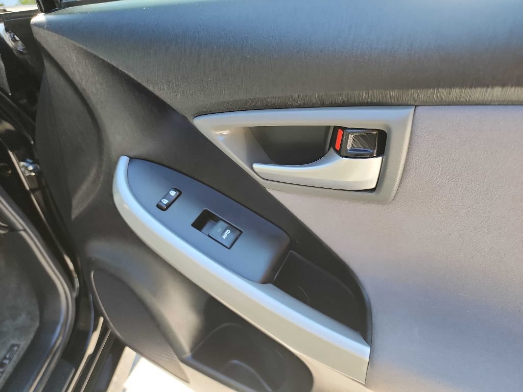 Used 2014 Toyota Prius Two FWD image 28