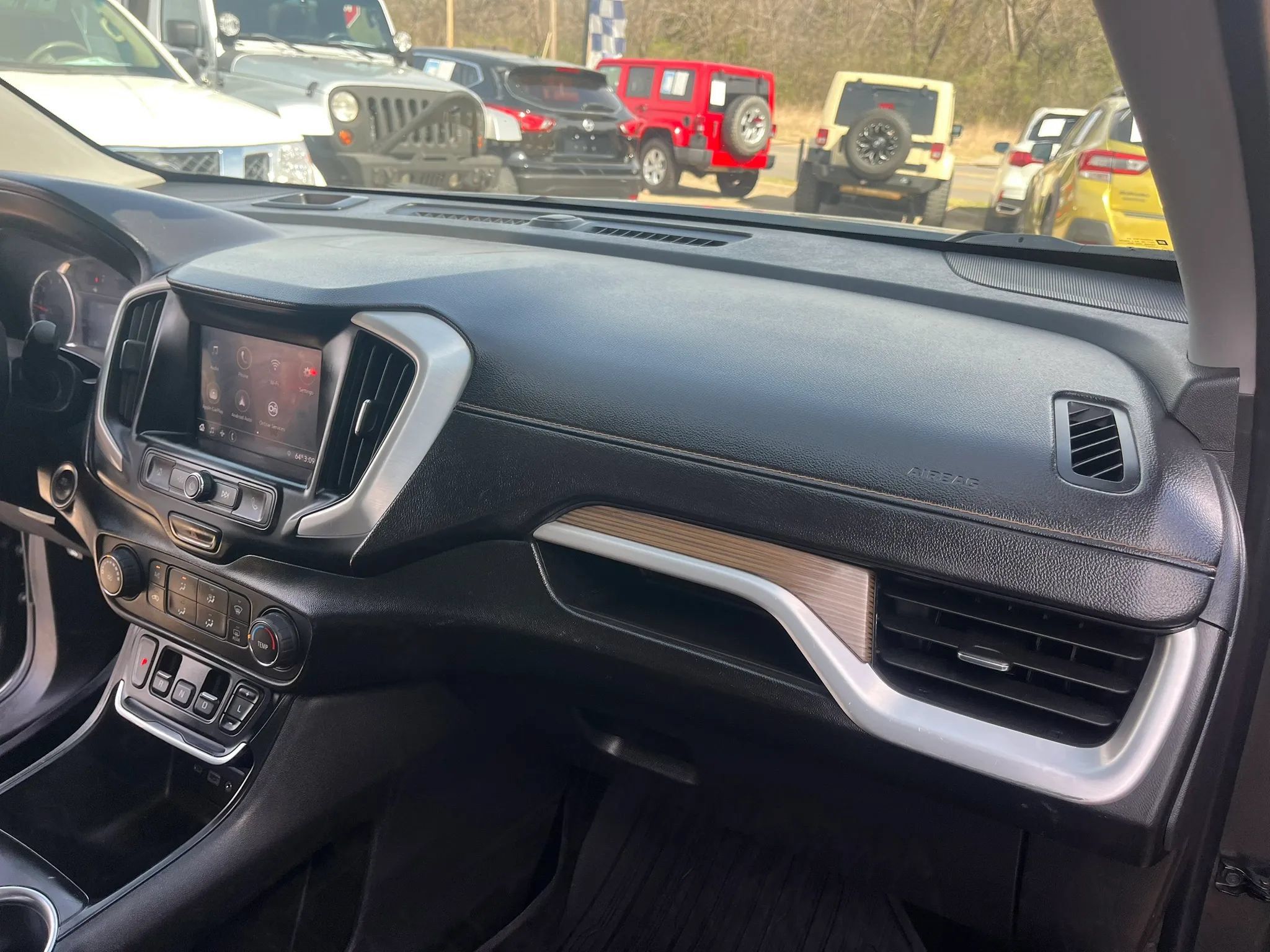 Used 2021 GMC Terrain SLE FWD image 11