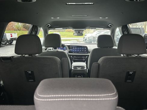 Certified 2025 Chevrolet Traverse LT image 27