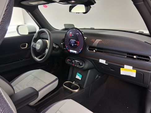 New 2026 MINI Cooper 2-Door Hardtop FWD image 27