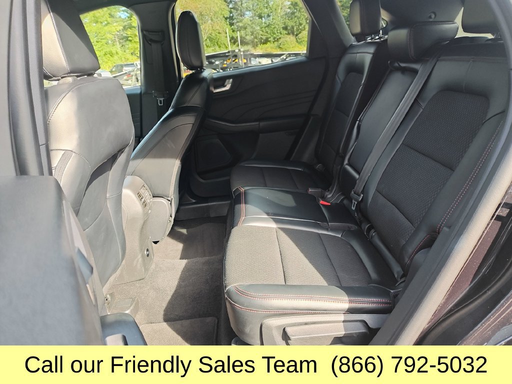 Used 2025 Ford Escape ST-Line Select AWD/4WD image 24