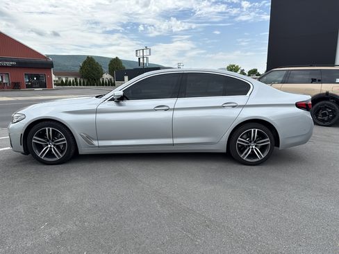Used 2021 BMW 530i xDrive w/ Premium Package AWD/4WD image 7