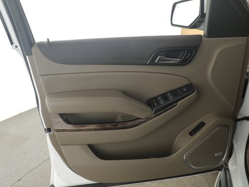 Used 2019 GMC Yukon XL SLT w/ Open Road Package image 18