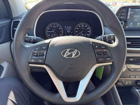 Used 2021 Hyundai Tucson SE image 18
