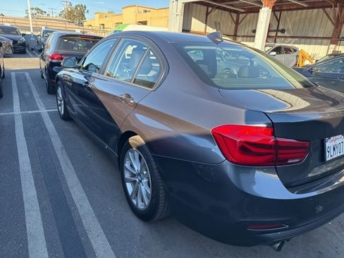 Used 2017 BMW 320i Sedan image 6