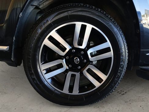 Used 2021 Toyota 4Runner Limited image 14