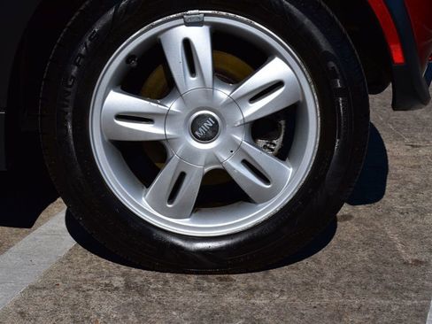 Used 2006 MINI Cooper Hardtop image 11