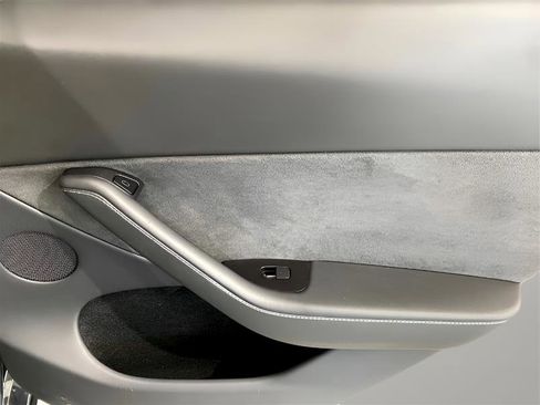 Used 2023 Tesla Model Y Long Range image 20