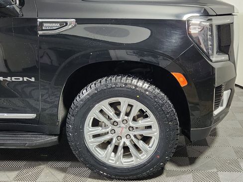 Used 2024 GMC Yukon SLT image 11