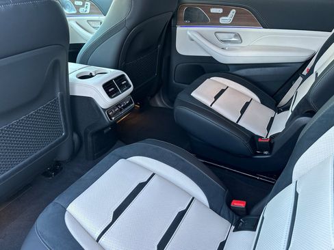 New 2026 Mercedes-Benz GLS 63 AMG 4MATIC image 10