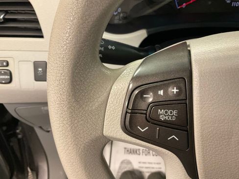 Used 2013 Toyota Sienna LE image 13