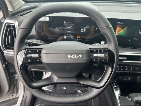 New 2026 Kia Sorento S w/ S Panoramic Sunroof Package image 35