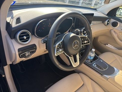 Used 2022 Mercedes-Benz GLC 300 image 5