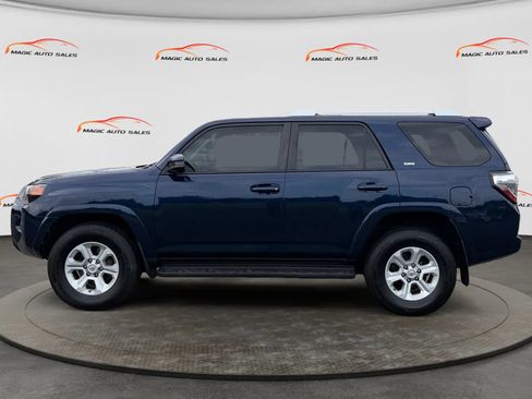 Used 2016 Toyota 4Runner SR5 AWD/4WD image 7