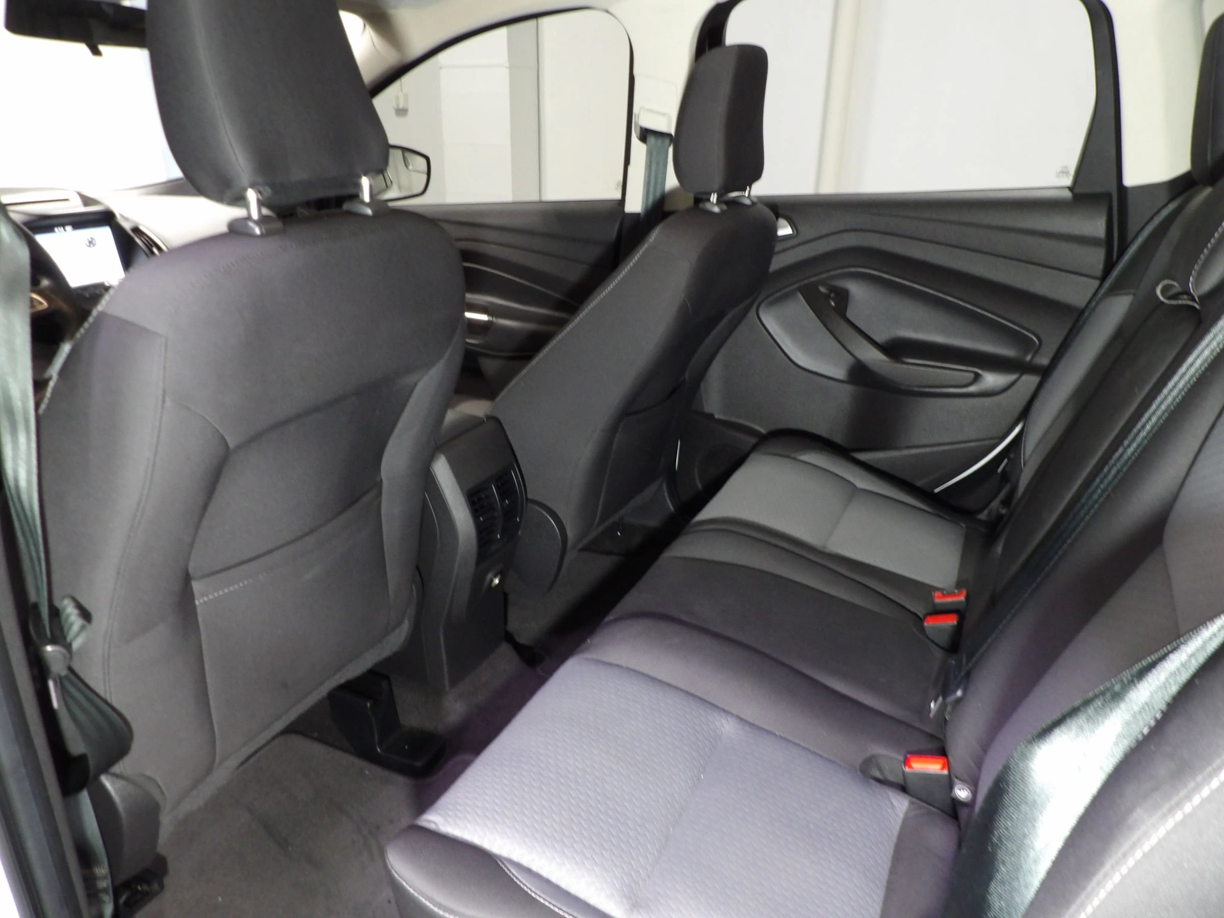 Used 2018 Ford Escape SE w/ SE Sync 3 Package FWD image 10