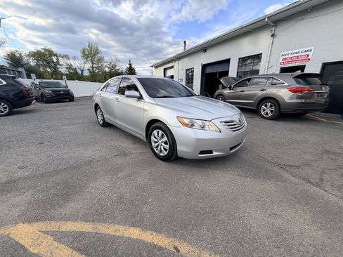 Used 2009 Toyota Camry LE FWD image 54