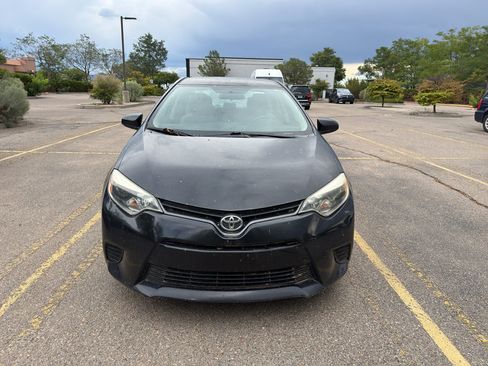 Used 2016 Toyota Corolla LE FWD image 8