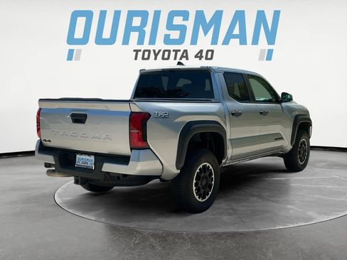 Used 2024 Toyota Tacoma TRD Off-Road AWD/4WD image 7