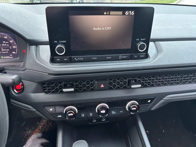 Used 2023 Honda Accord EX image 17