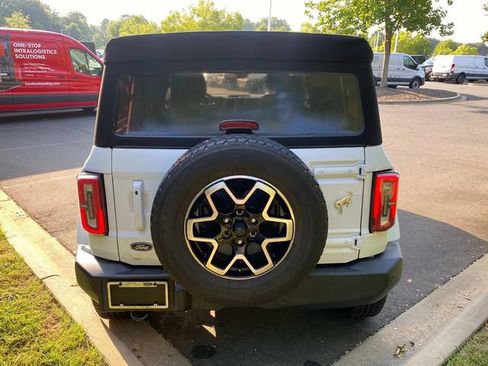 Used 2022 Ford Bronco Outer Banks AWD/4WD image 32
