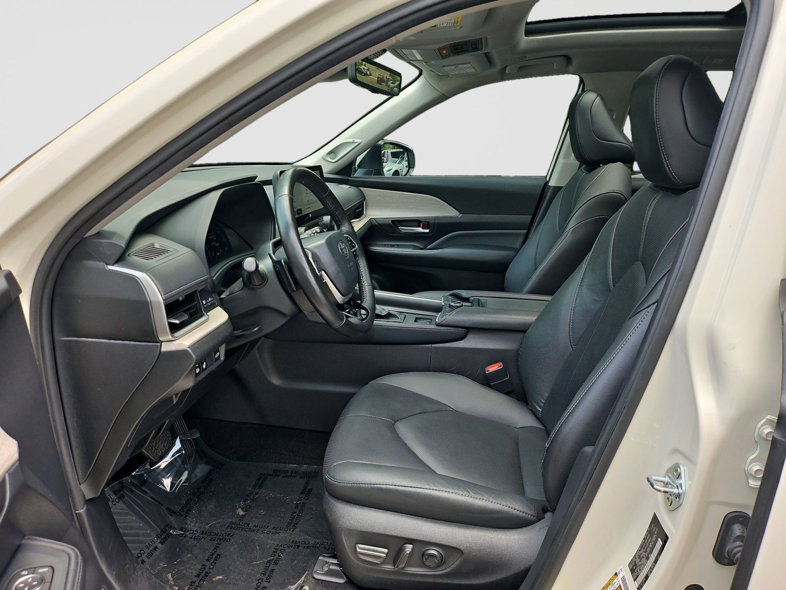 Used 2024 Toyota Grand Highlander AWD image 20
