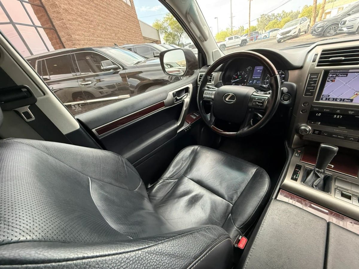 Used 2014 Lexus GX 460 w/ Premium Package AWD/4WD image 47