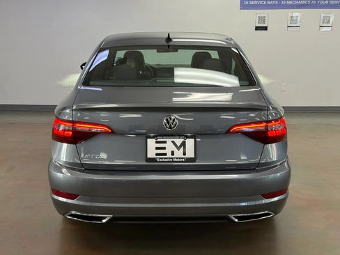Used 2021 Volkswagen Jetta R-Line w/ R-Line Cold Weather Package FWD image 7