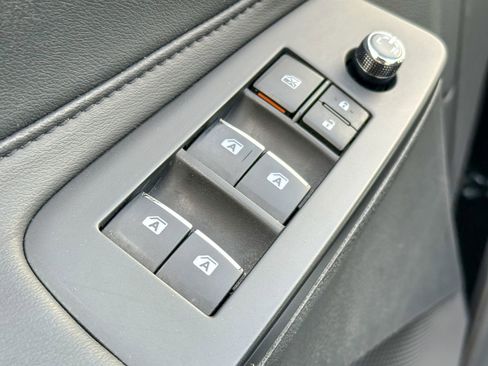 Used 2019 Toyota Avalon XLE image 15