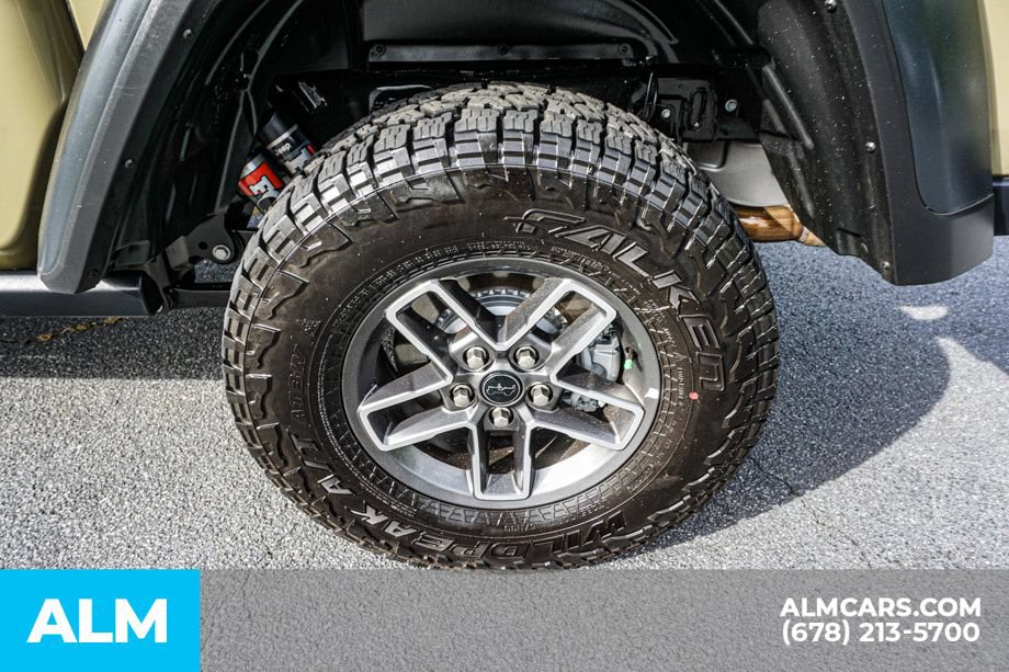 Used 2026 Jeep Gladiator Mojave AWD/4WD image 16