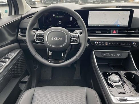 New 2026 Kia Carnival SX Prestige image 3