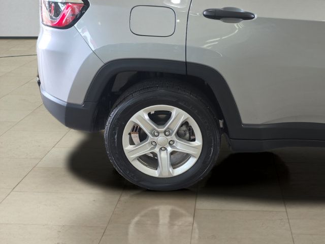 Used 2024 Jeep Compass Sport AWD/4WD image 30