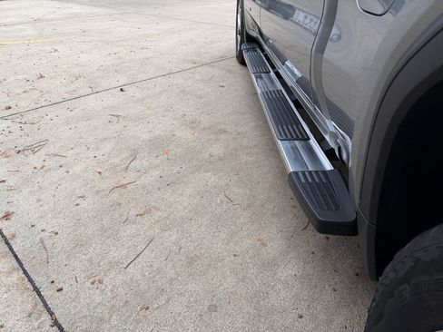 Used 2023 GMC Sierra 1500 SLT w/ SLT Premium Package image 37