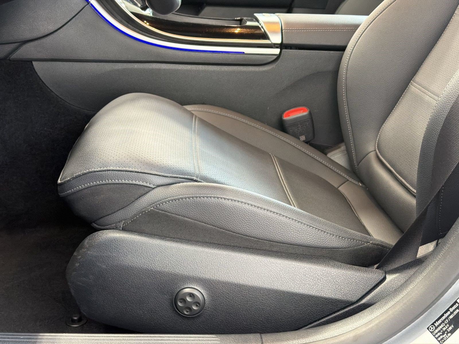 Certified 2026 Mercedes-Benz C 300 4MATIC Sedan image 15