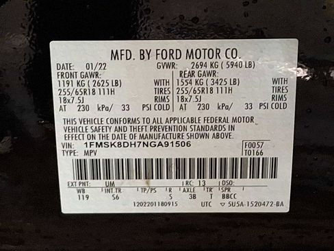 Used 2022 Ford Explorer XLT w/ Equipment Group 202A image 28