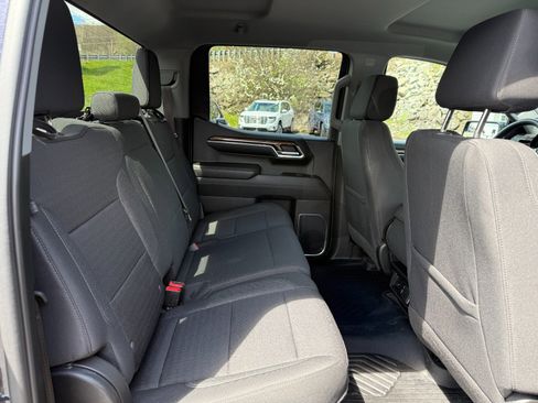 Used 2023 Chevrolet Silverado 1500 RST AWD/4WD image 19