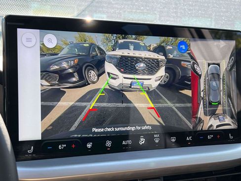 Used 2023 Ford Escape Platinum w/ Premium Technology Package image 18